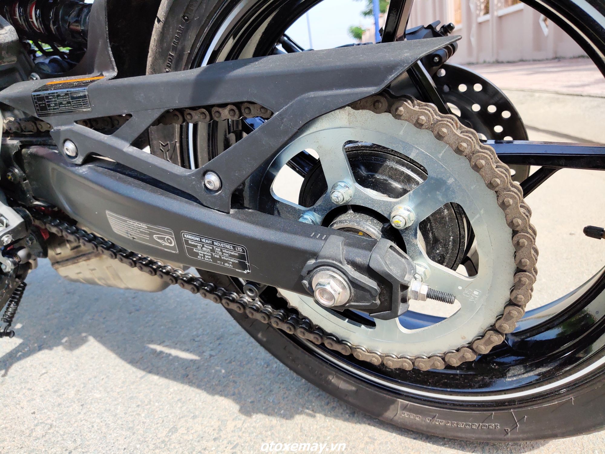 Nguyễn WR3 : Đĩa phanh [WR3-Front-Brake-Disc-Right-ZX25R-BK-SV]